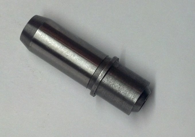 8mm Exhaust Valve Guide - Cast Iron